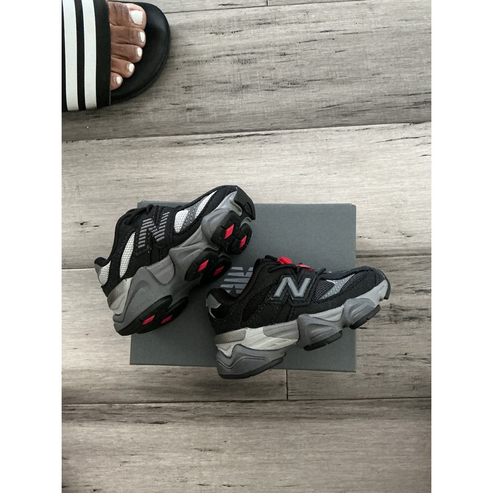 New Balance 9060 Black Grey Red Infant Toddler Sneakers IV9060BK Size 4 Kids - Picture 3 of 6